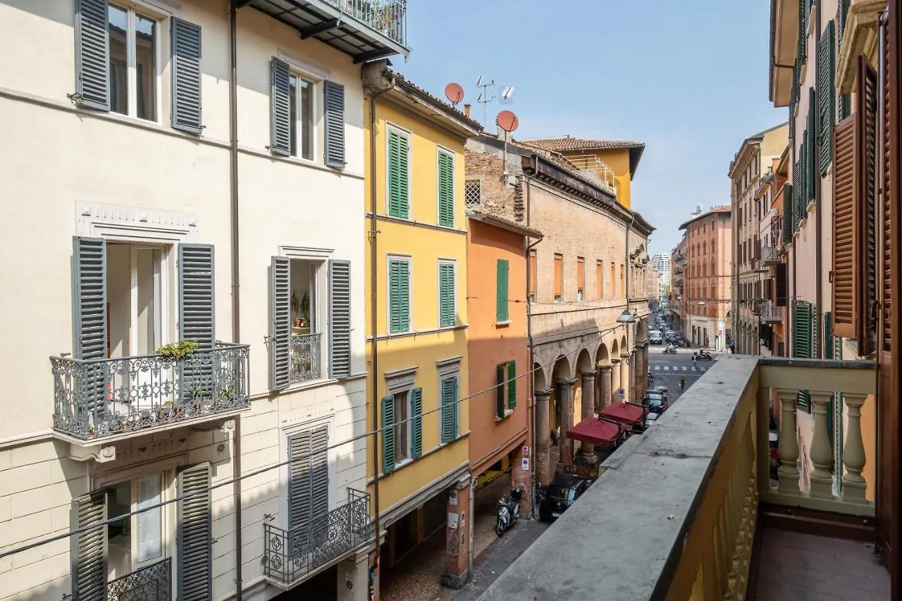 A Due Passi Dalla Pinacoteca Apartment Bologna